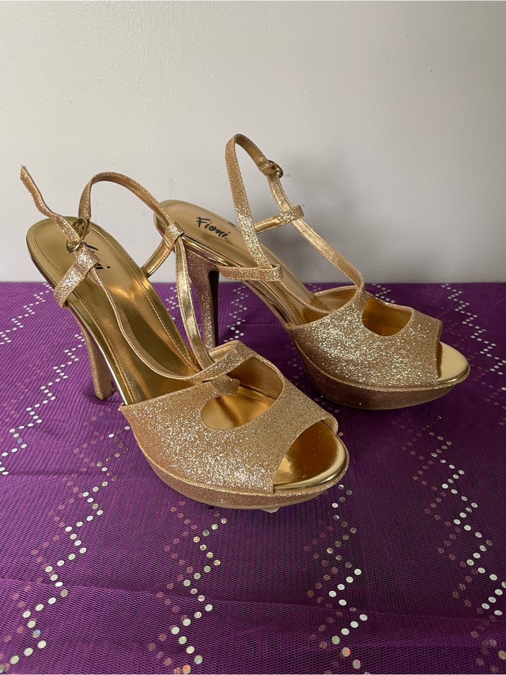 FIONI Gold Glitter Platform Stiletto Heels, Size 9.5